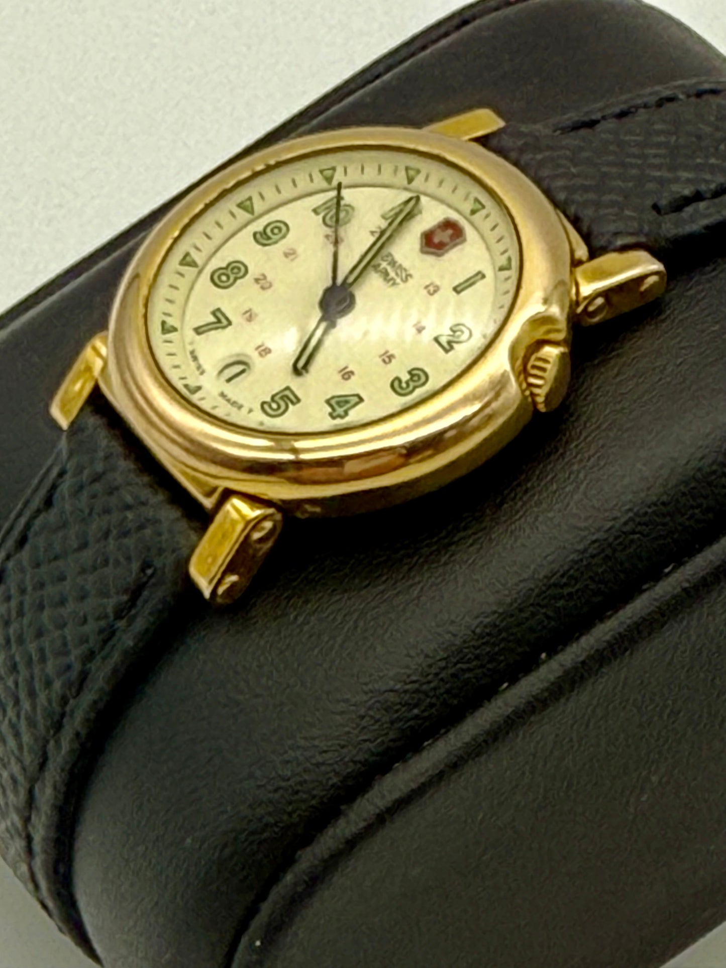 Swiss Army Delta, 28mm size case, 8in size wrist leather band