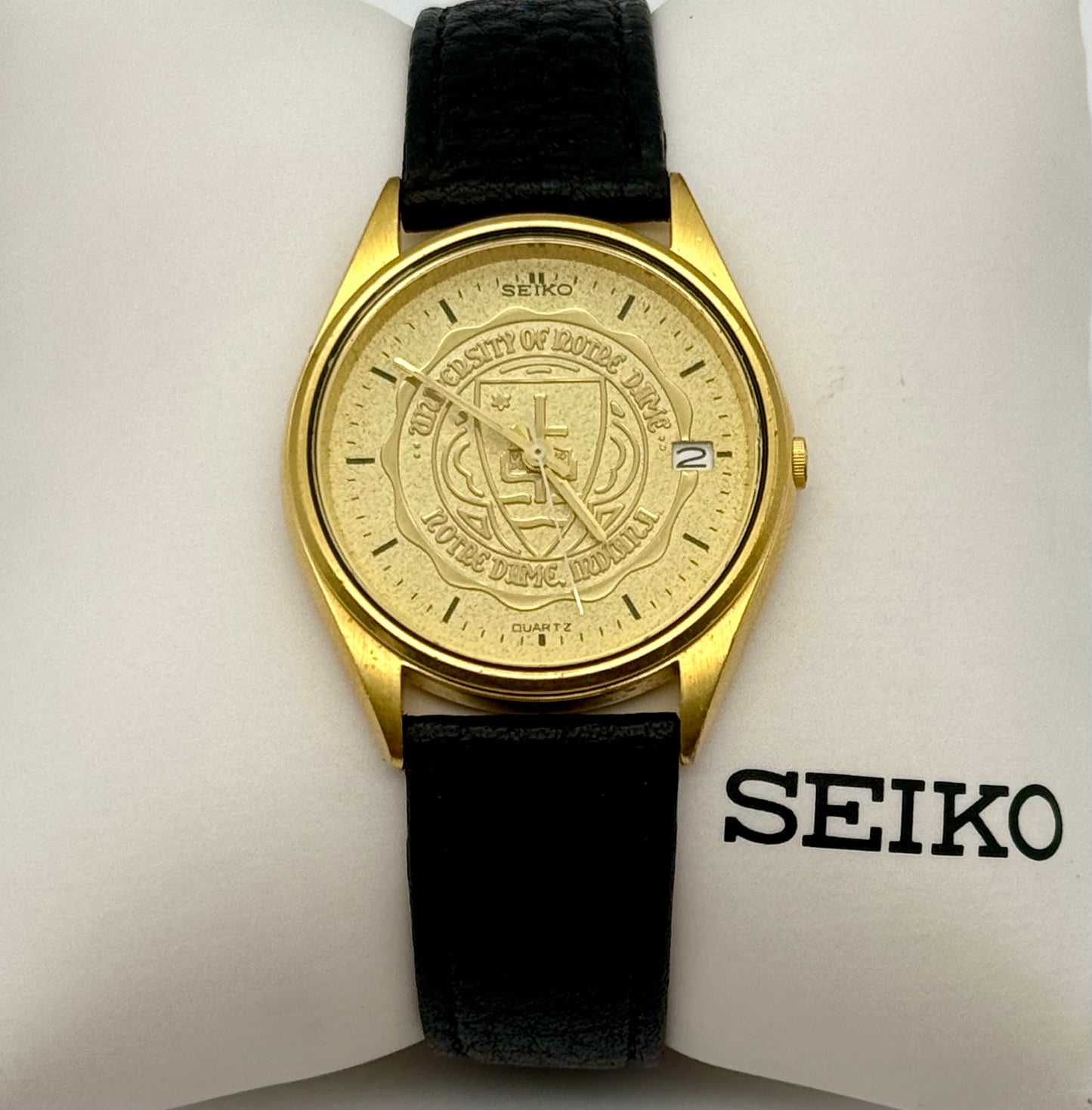 Vintage 1994 Seiko watch, 34mm size case, 8in size leather band