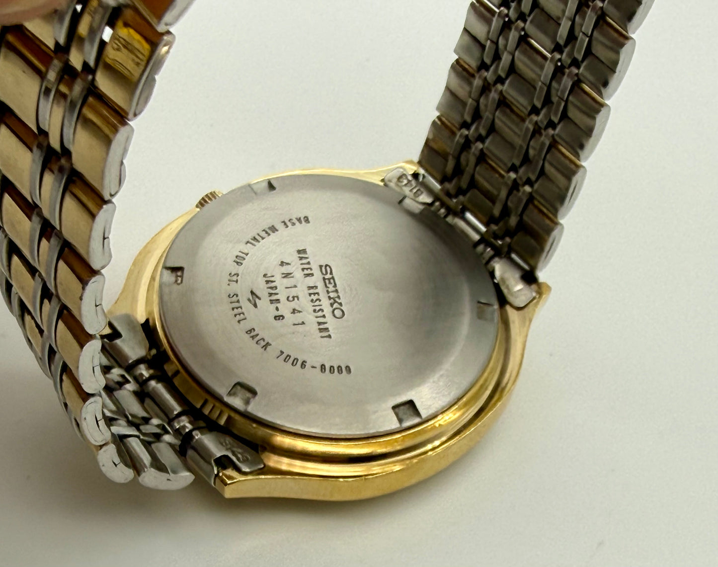 Vintage 1974 Seiko automatic watch, 37mm size case, 7.5in size wrist bracelet.