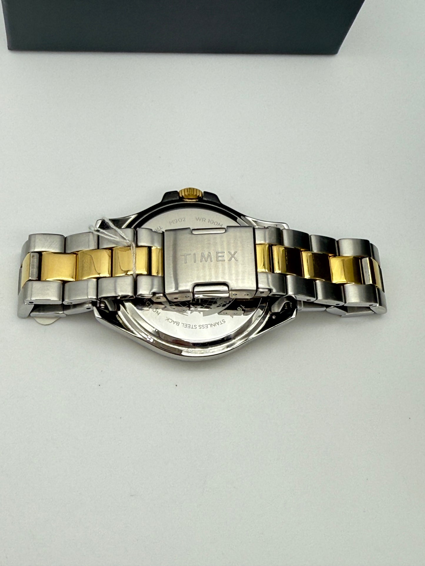 Timex Harborside Coast 44mm size case, 7.5in size wrist bracelet + 1 extra link