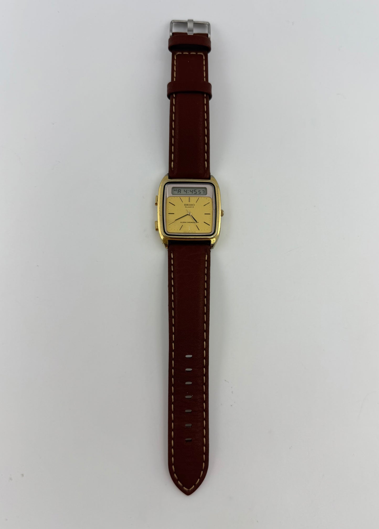 Vintage 1981 Seiko analog and digital tank watch, 31mm size case, 8in size leather band