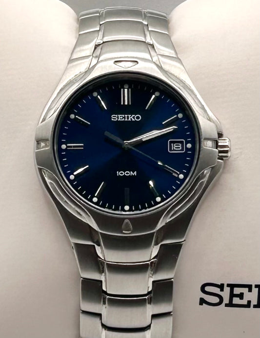 Seiko blue dial watch, 34mm size case, 7in size wrist bracelet