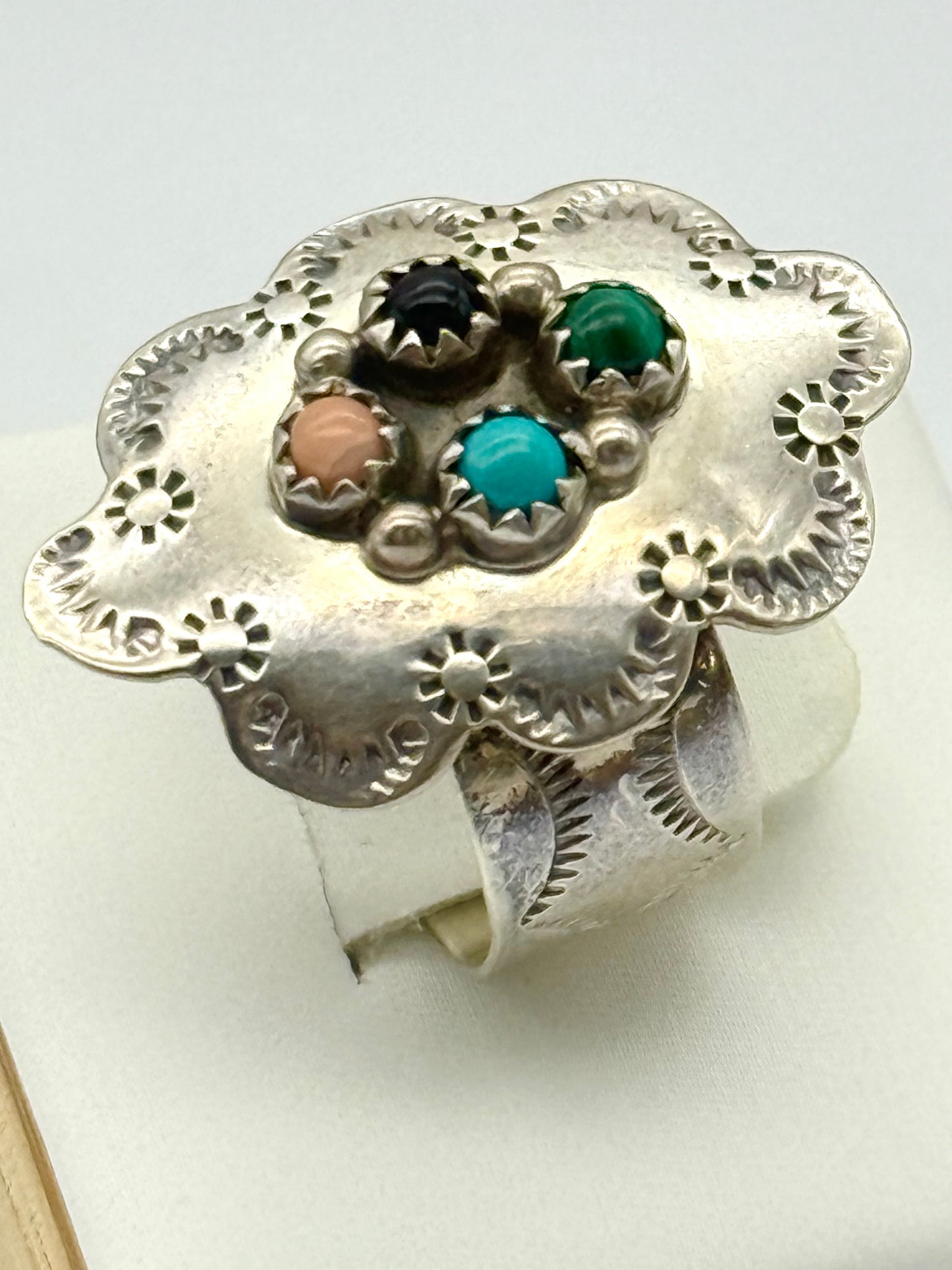 Vintage Sterling Silver American Native Navajo  S. SKEETS Ring Size #7
