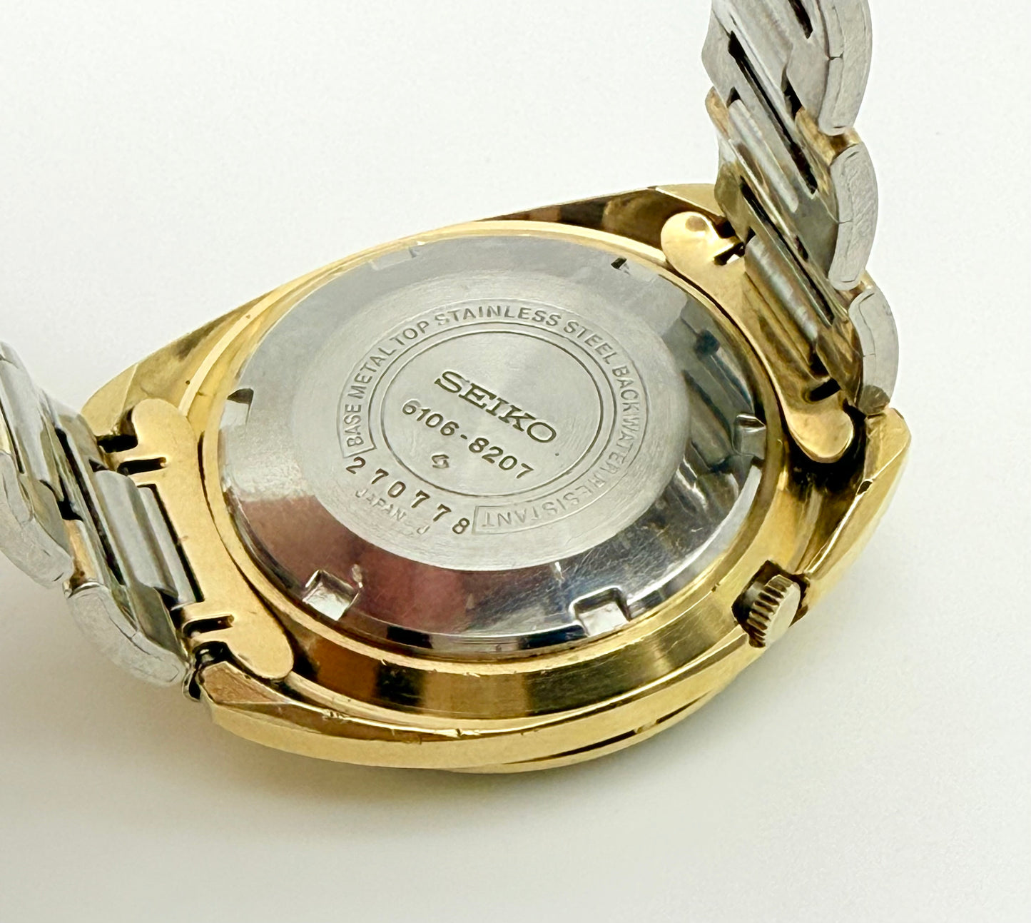 Vintage 1970 Seiko DX automatic watch, 39mm size case, 7.5in size wrist bracelet