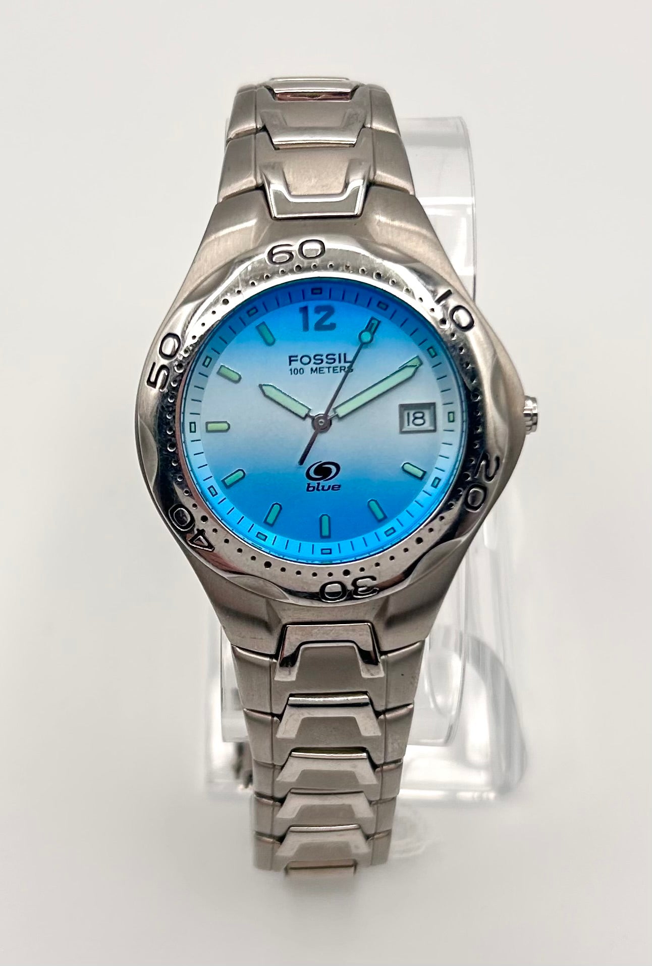 Fossil Blue unixes watch 100 meters, 35mm size case, 6in size wrist bracelet
