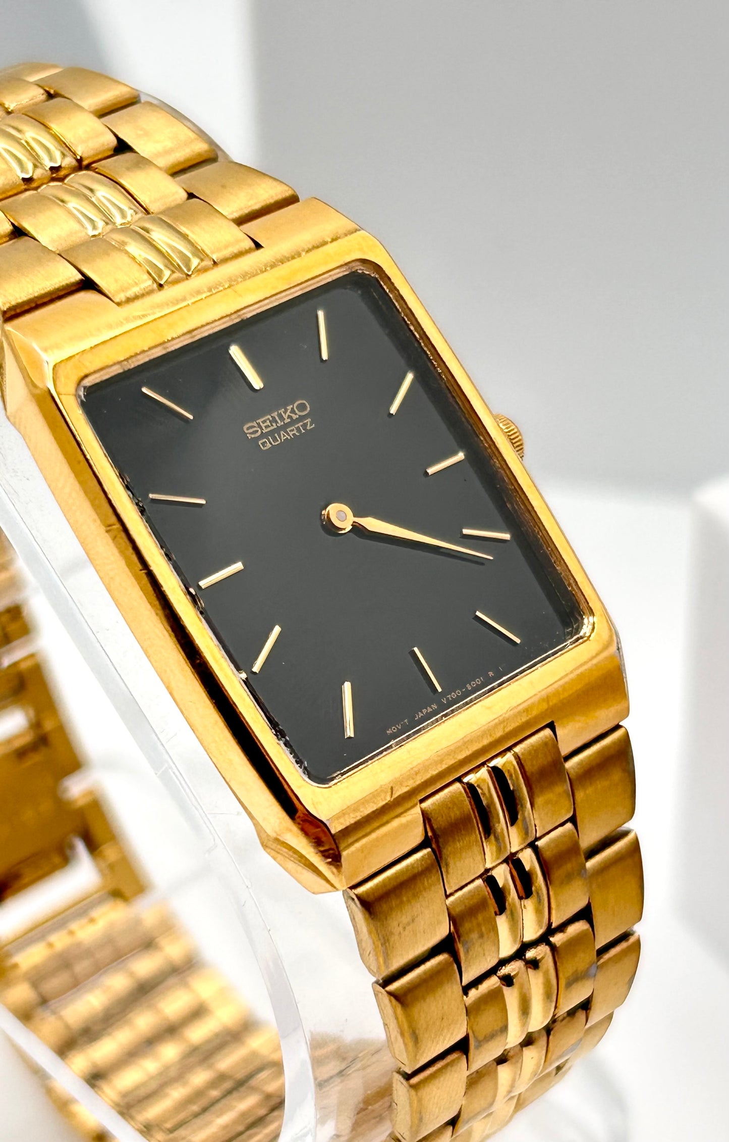 Vintage 1991 Seiko tank watch, 29mm size case, 8in size wrist bracelet