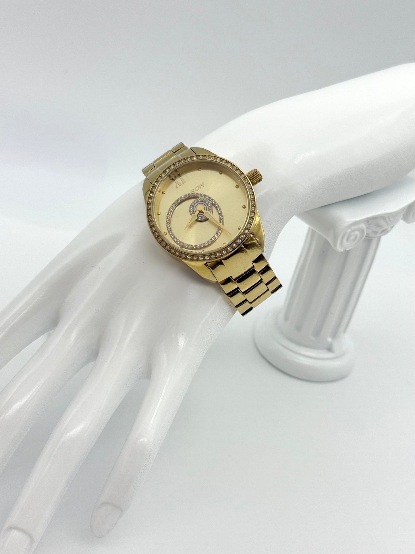 Aragon Starhalo Crystal Swarovski watch, 37mm size case, 6.5in size wrist bracelet