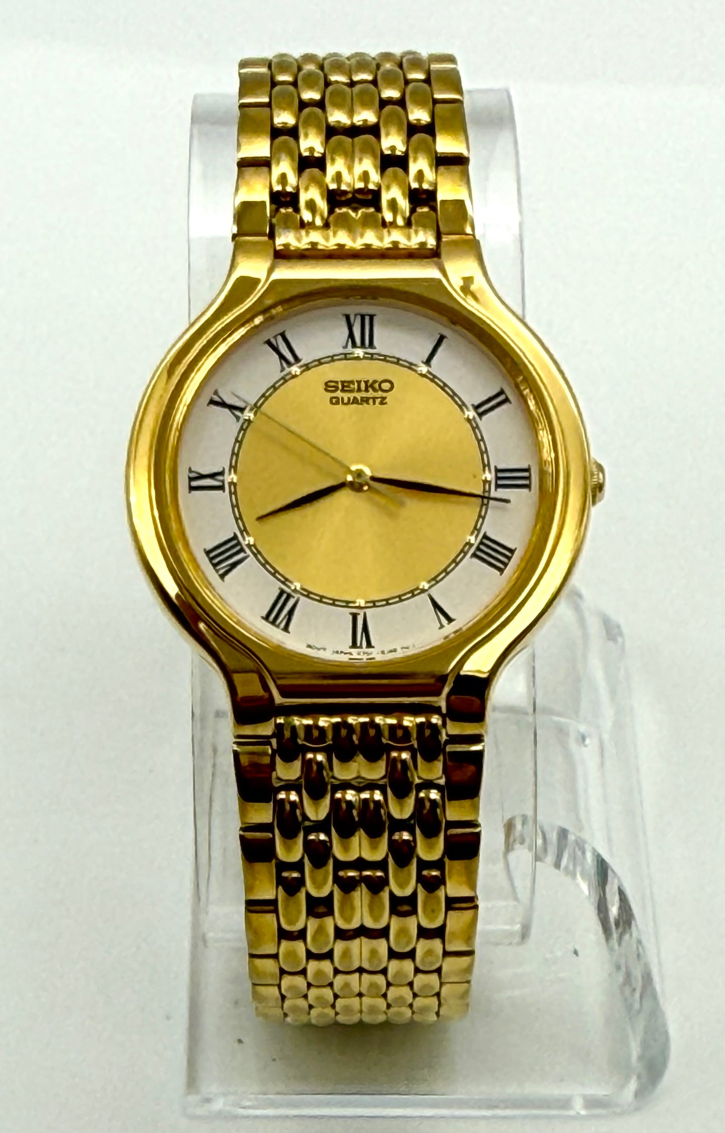 Vintage 1990 Seiko unixes watch, 30mm size case, 8in size wrist bracelet