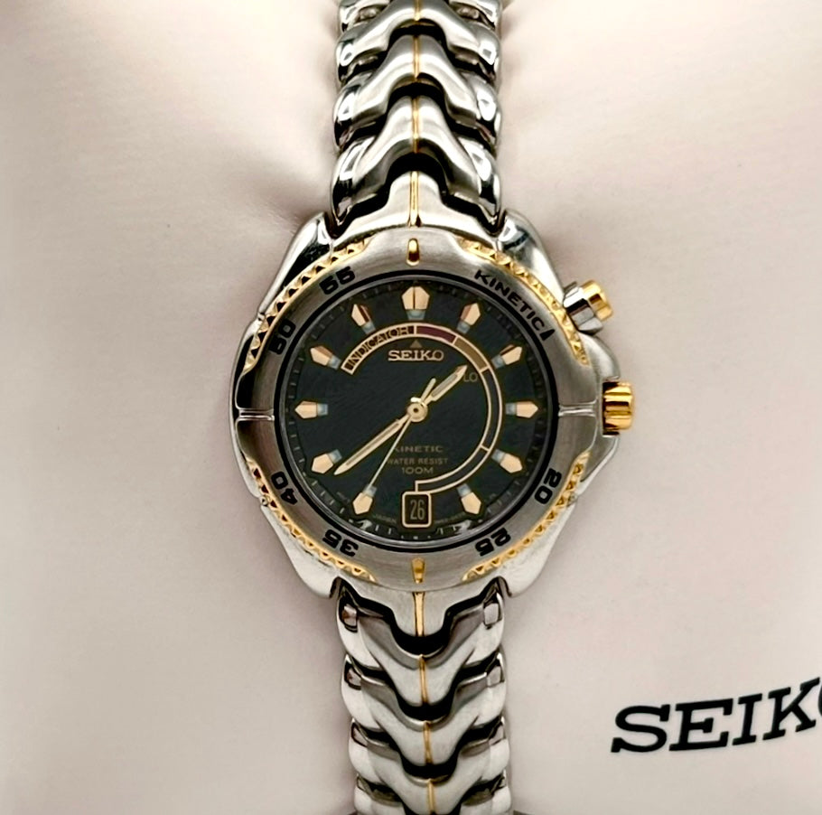 Vintage 2001 Seiko Kinetic women’s watch, 30mm size case, 6in size wrist bracelet