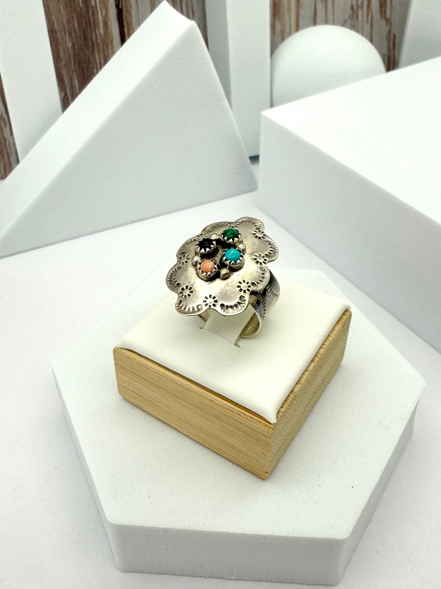 Vintage Sterling Silver American Native Navajo  S. SKEETS Ring Size #7