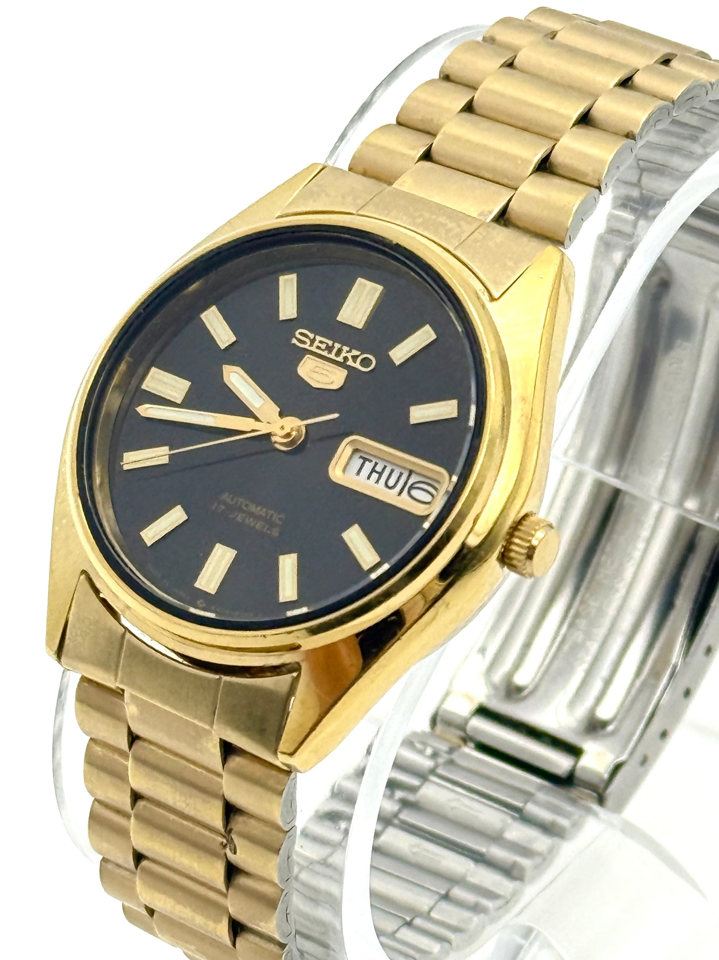 Vintage 1988 Seiko 5 automatic movement watch, 34mm size case, 7in size wrist bracelet