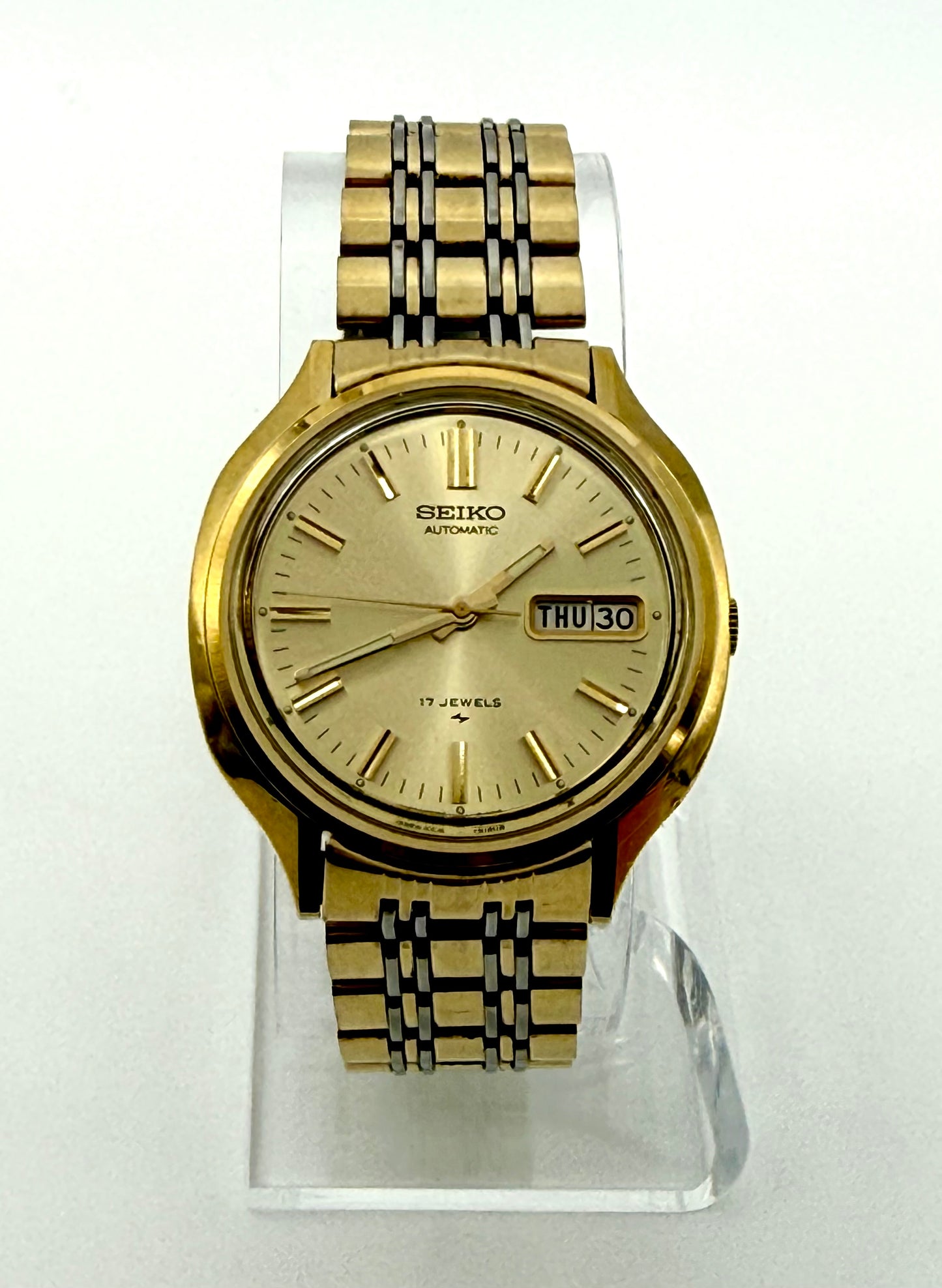 Vintage 1974 Seiko automatic watch, 37mm size case, 7.5in size wrist bracelet.