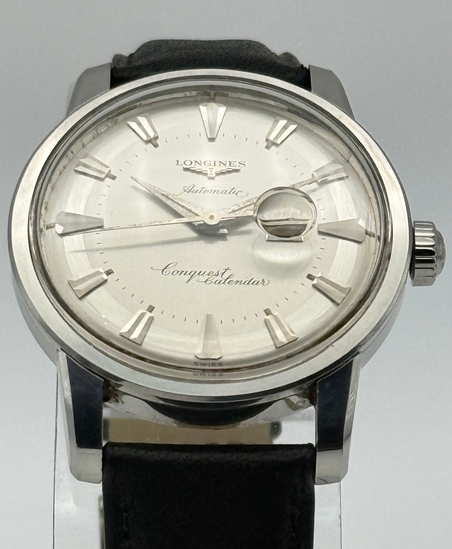 Vintage 1954 Longines Swiss watch, 36mm size case, 8in wrist leather band