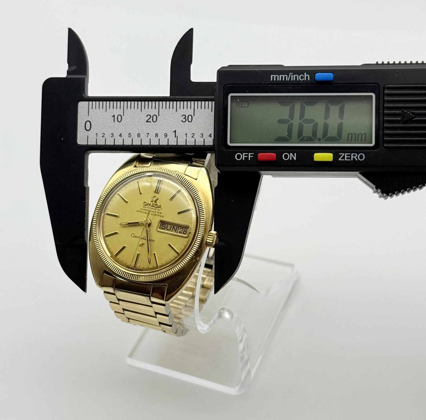 Vintage 1969 Omega Constellation Automatic Watch, 36mm size case and 7.5in size wrist bracelet