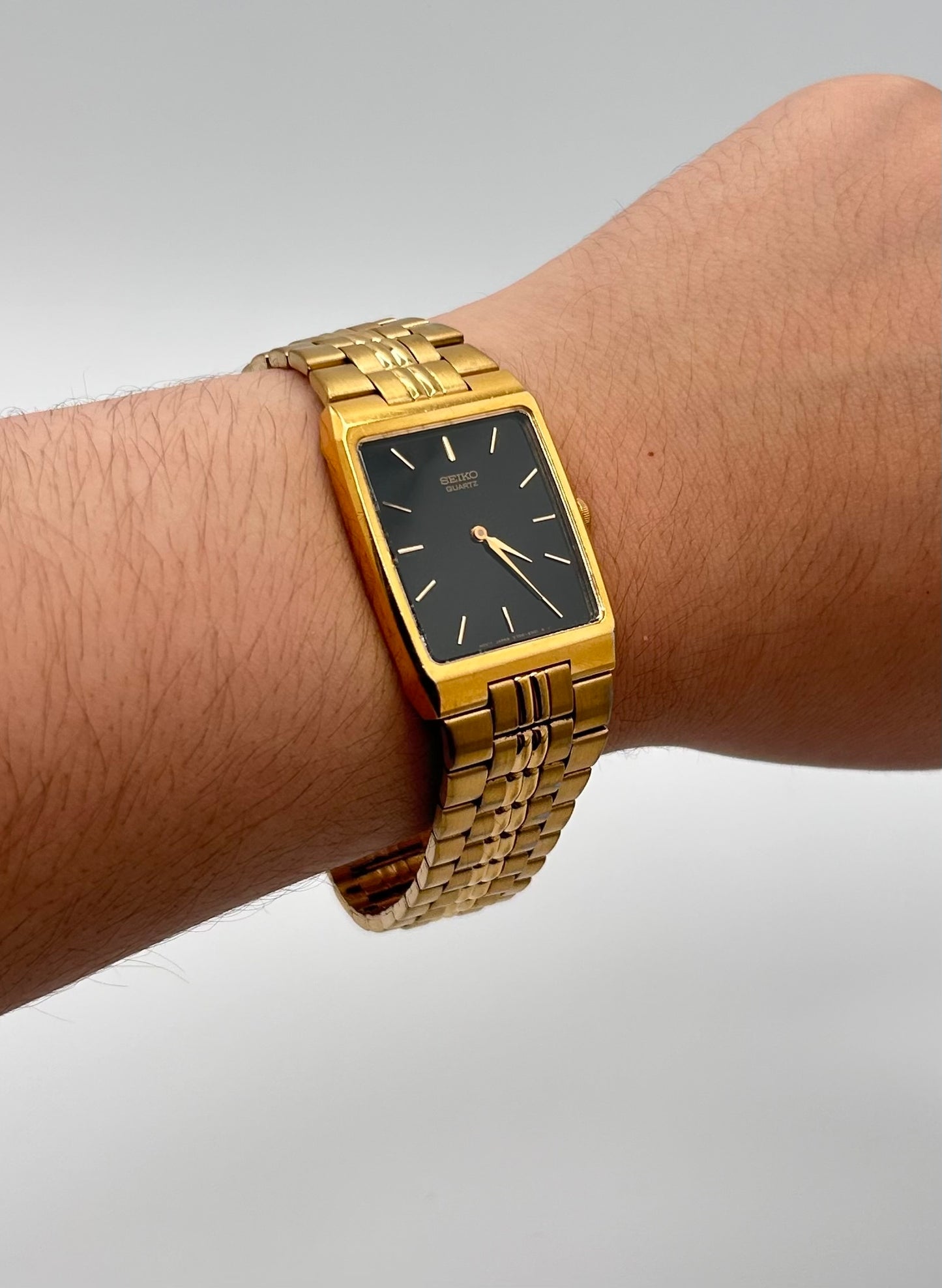 Vintage 1991 Seiko tank watch, 29mm size case, 8in size wrist bracelet