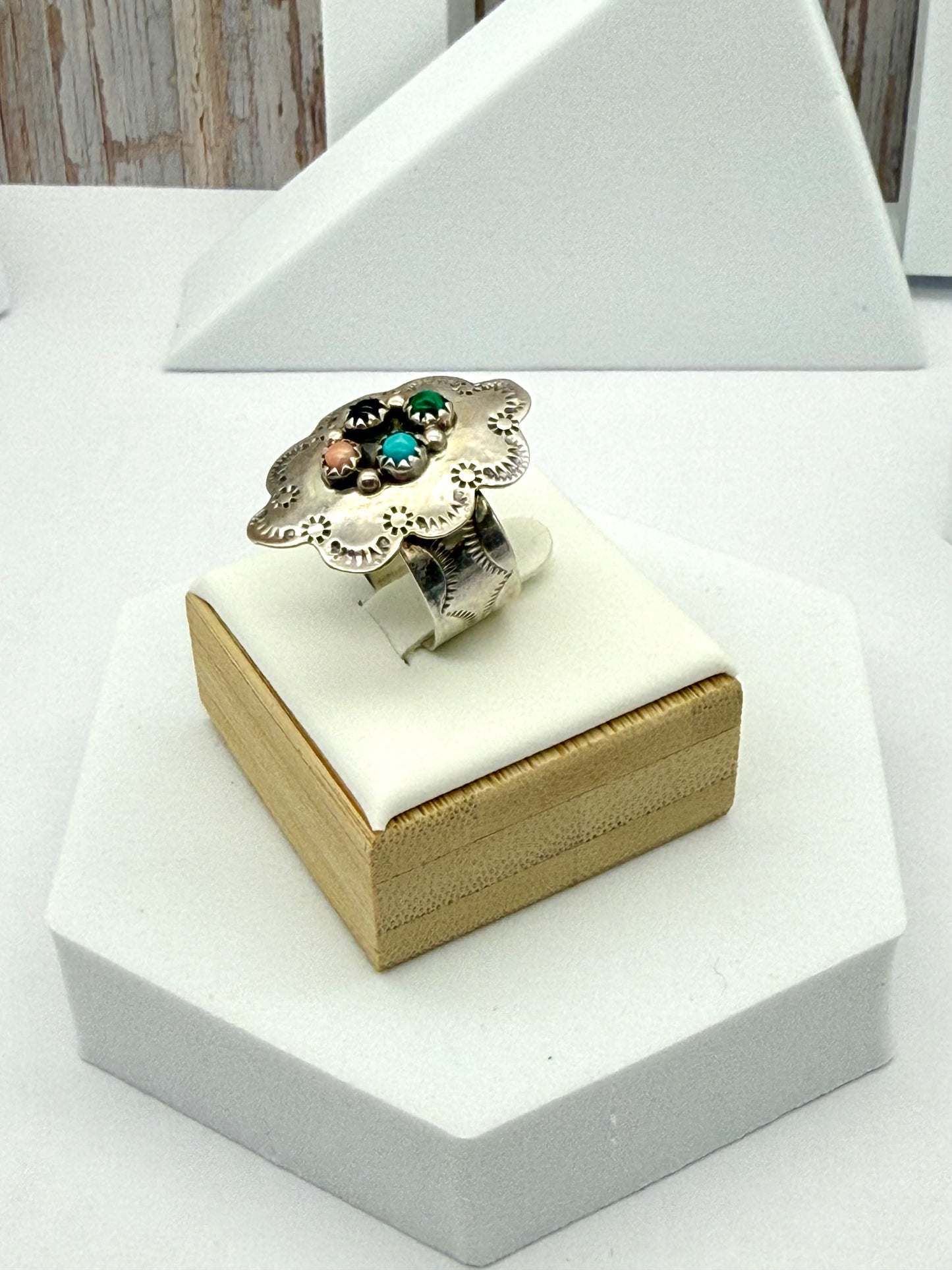 Vintage Sterling Silver American Native Navajo  S. SKEETS Ring Size #7