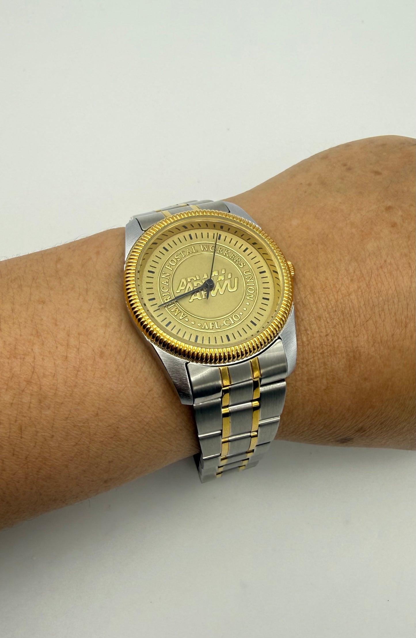 AFL-CIO American postal workers watch, 35mm size case, 8in and extra expensive wrist bracelet