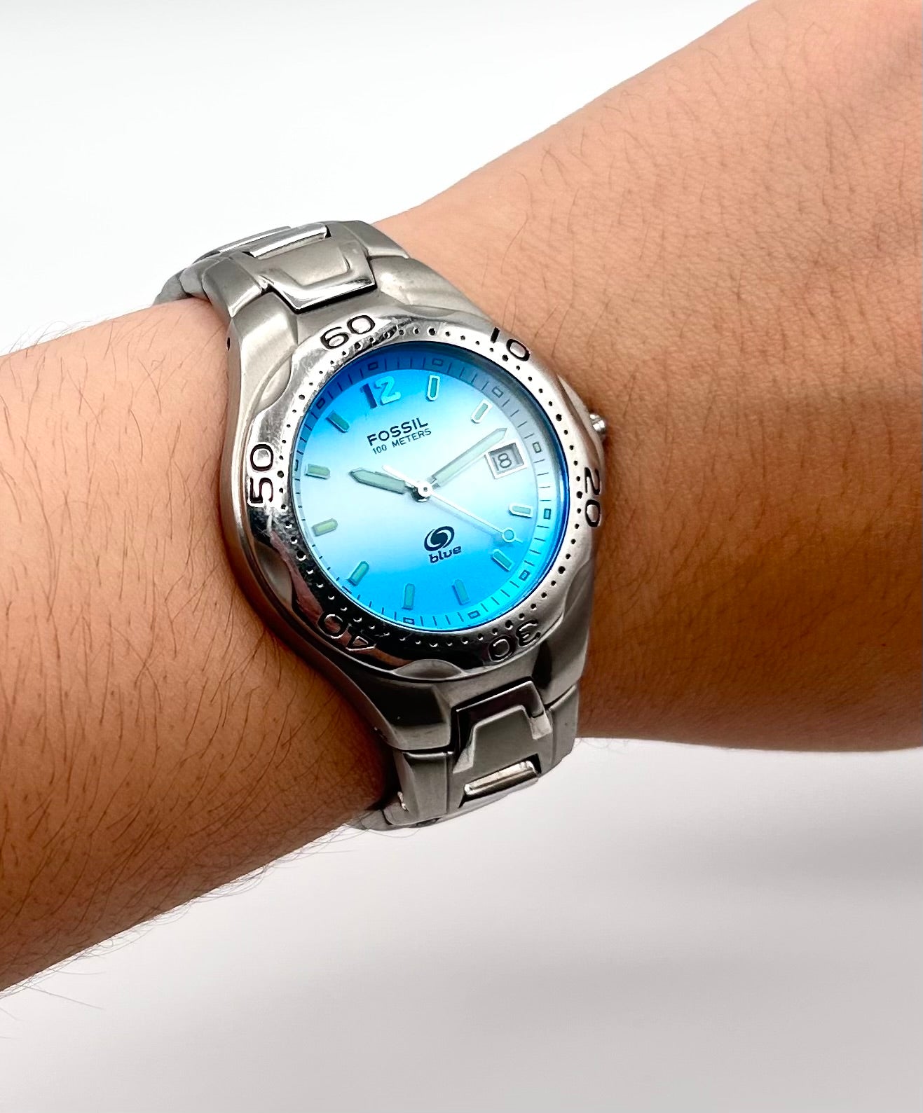 Fossil Blue unixes watch 100 meters, 35mm size case, 6in size wrist bracelet