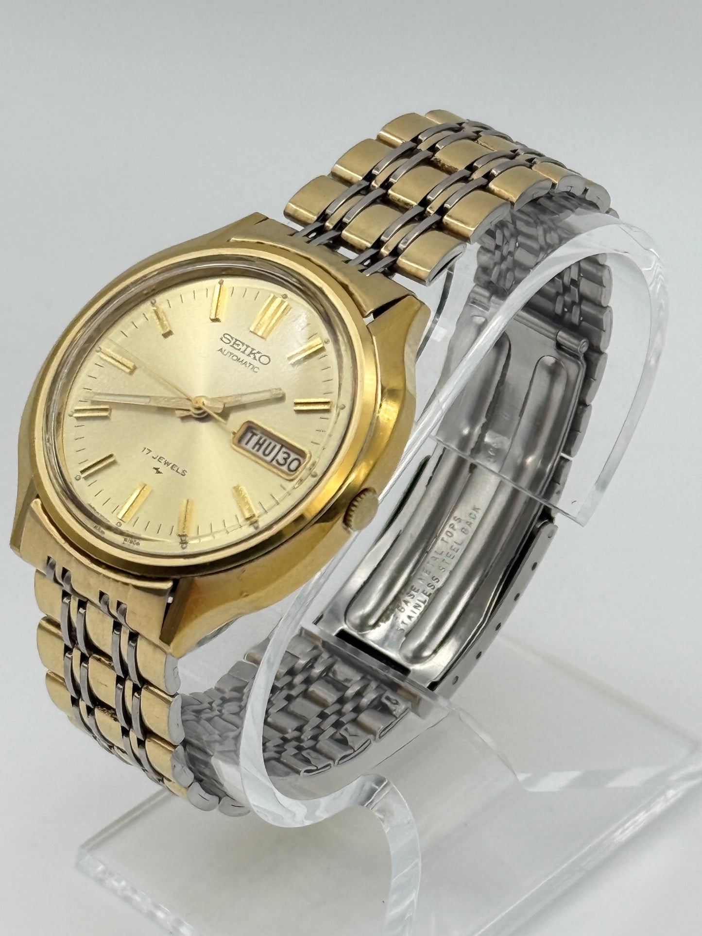 Vintage 1974 Seiko automatic watch, 37mm size case, 7.5in size wrist bracelet.