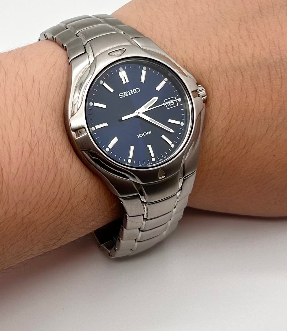 Seiko blue dial watch, 34mm size case, 7in size wrist bracelet