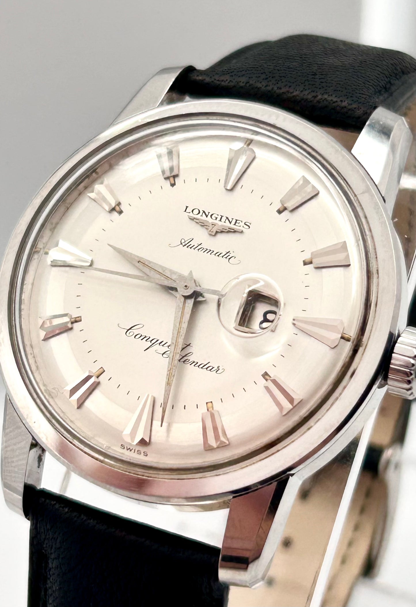 Vintage 1954 Longines Swiss watch, 36mm size case, 8in wrist leather band