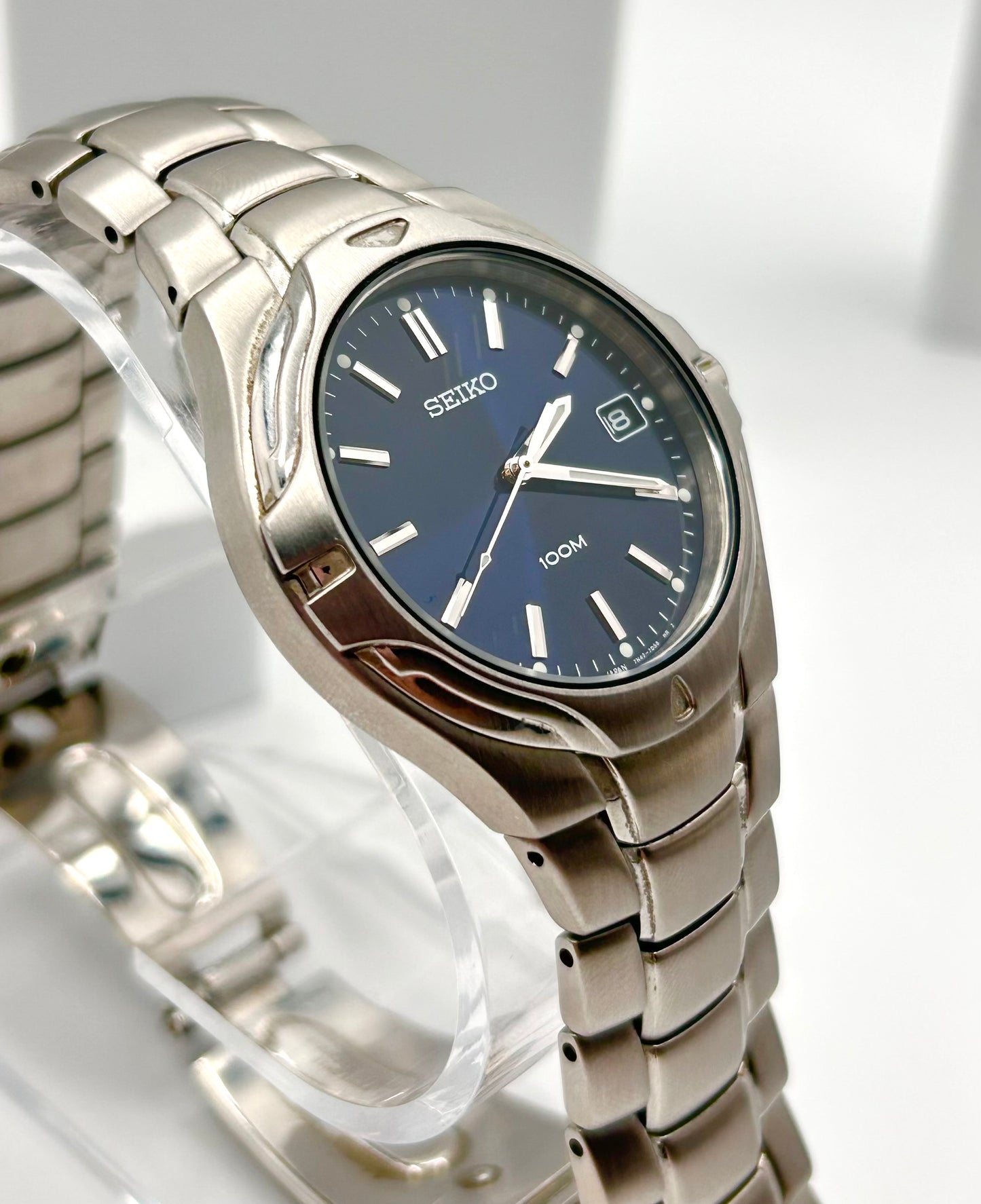 Seiko blue dial watch, 34mm size case, 7in size wrist bracelet