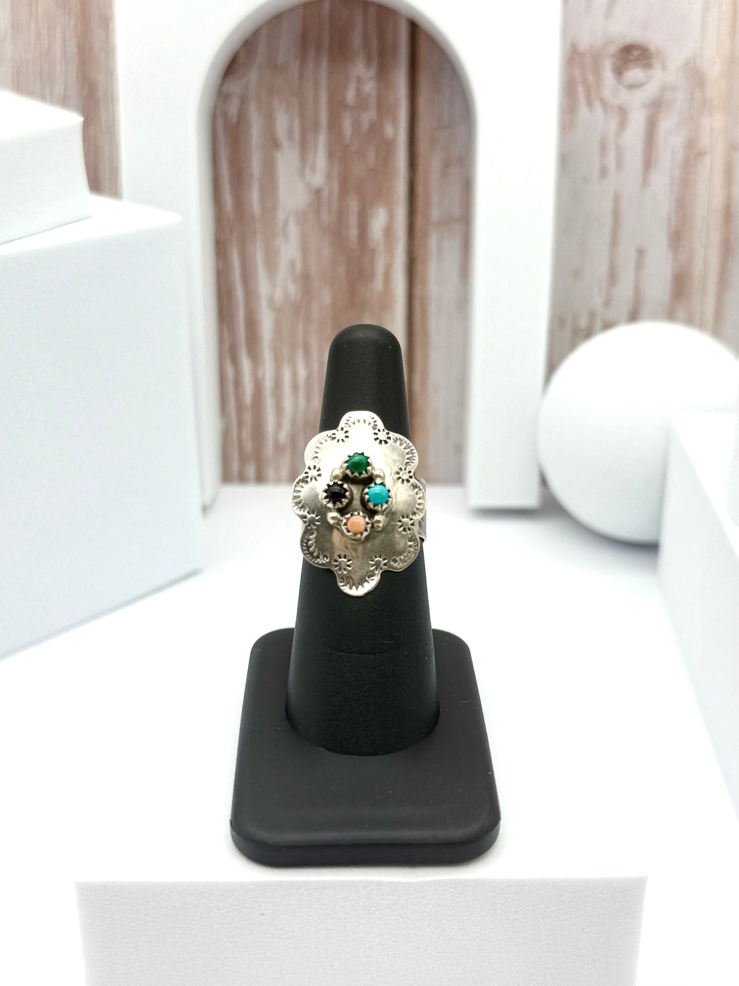 Vintage Sterling Silver American Native Navajo  S. SKEETS Ring Size #7