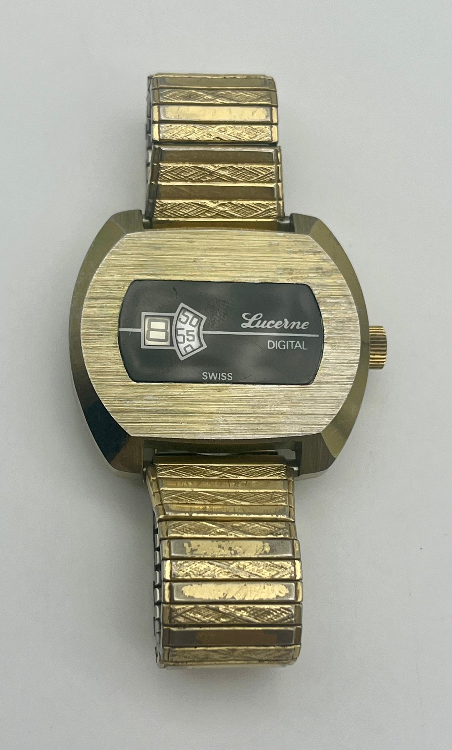 Vintage 1970 Lucerne  mechanic watch, 40mm size case, 6.5in wrist size stretch bracelet