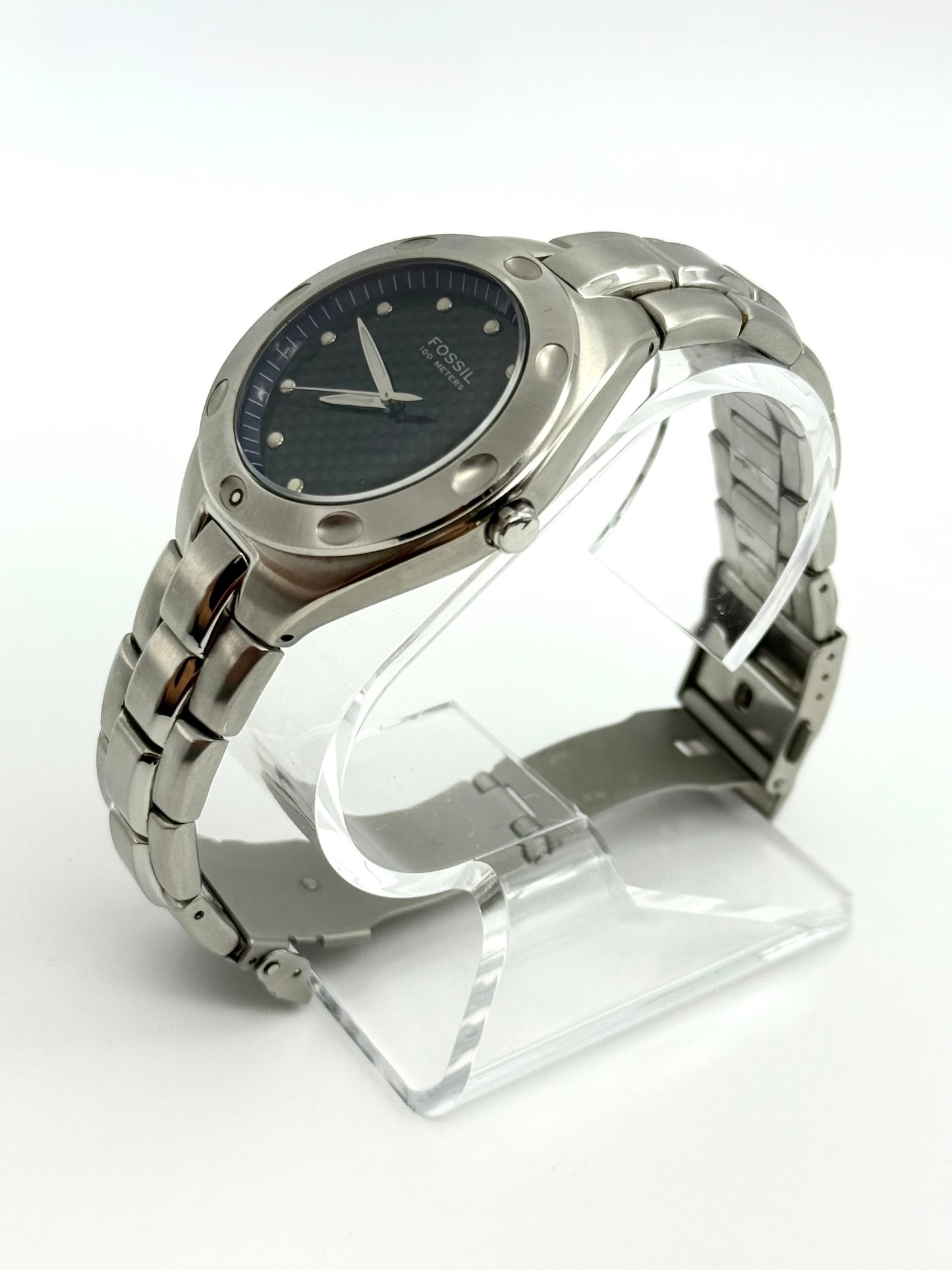 Fossil carbon fiber dial watch, 40mm size case, 6.5in size wrist bracelet