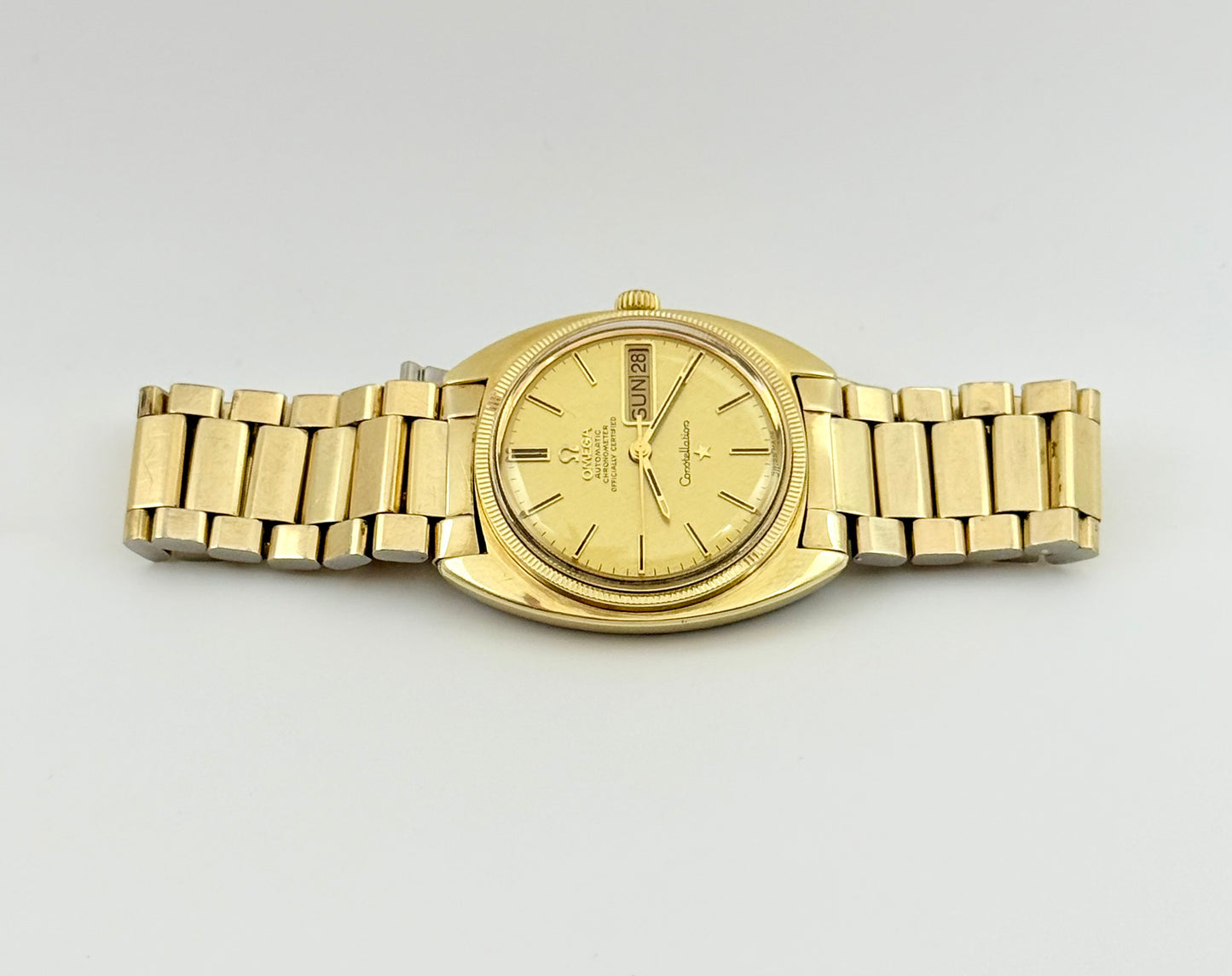 Vintage 1969 Omega Constellation Automatic Watch, 36mm size case and 7.5in size wrist bracelet