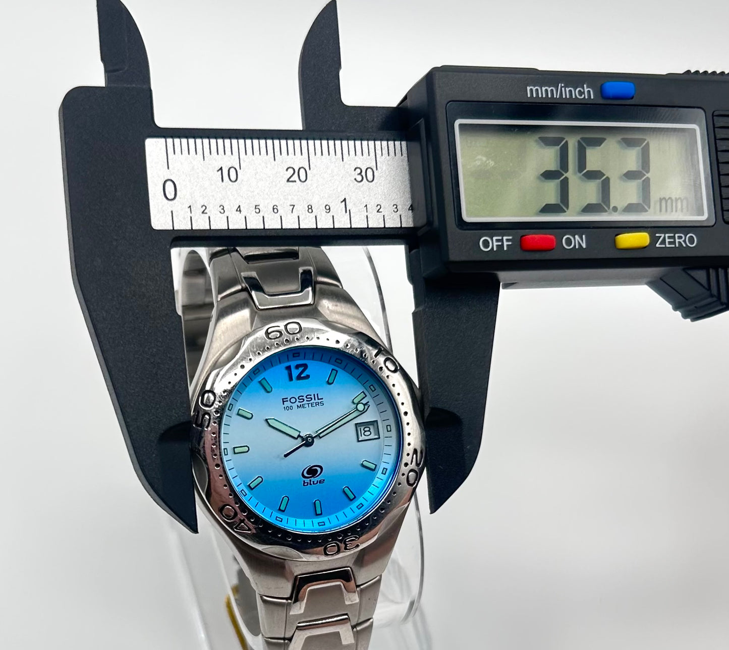 Fossil Blue unixes watch 100 meters, 35mm size case, 6in size wrist bracelet